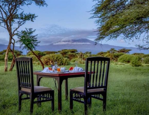 8 Days Amboseli - Lake Naivasha - Mara (Accommodation at Sopa/Sawela Lodges)