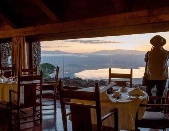 9 Days Wildlife Adventure & Zanzibar Escape